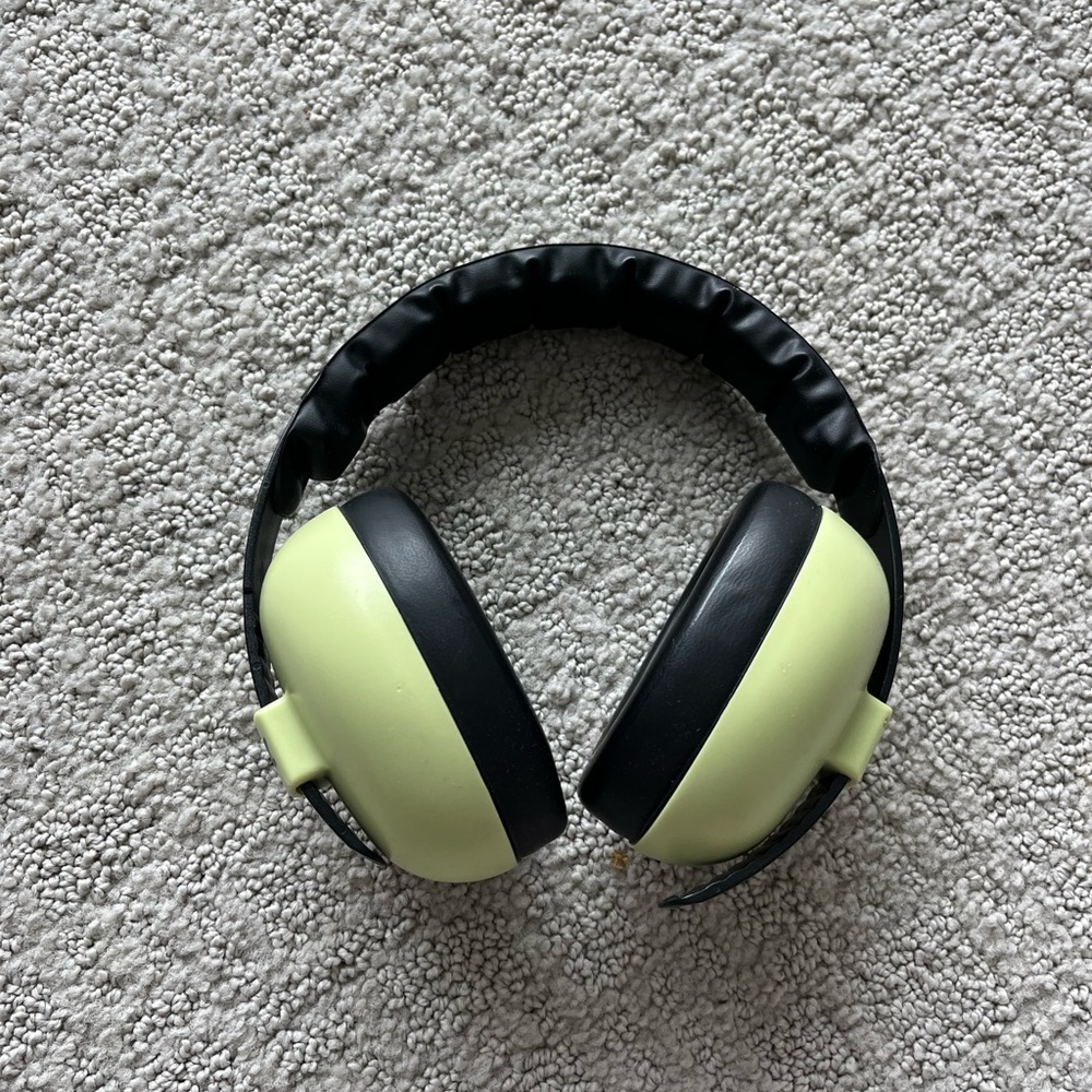 Baby Banz - baby ear protection like new used a few times